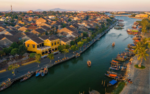 GÓC PHỐ NHUỐM MÀU THỜI GIAN, KHÁM PHÁ HỘI AN NƠI DÒNG CHẢY THỜI GIAN DỪNG LẠI