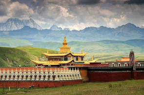 TÂY TẠNG HUYỀN BÍ